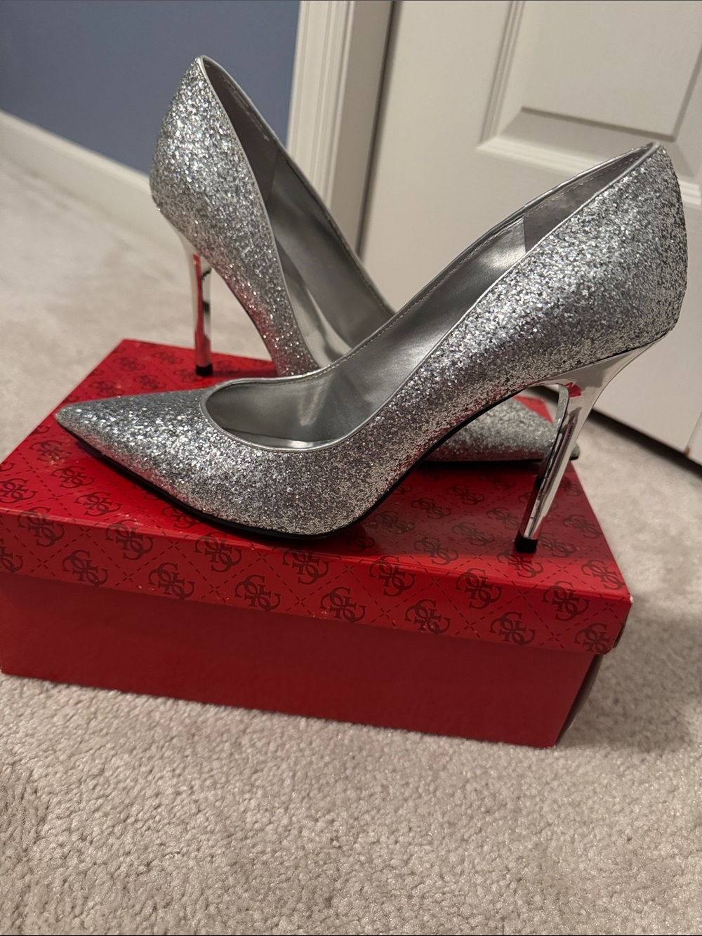 GUESS silver textured heels